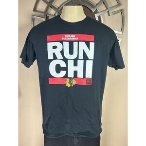 Chicago Blackhawks  Fanatics Chi Run (Run Dmc)  Hockey Tee Shirt  Large  Black